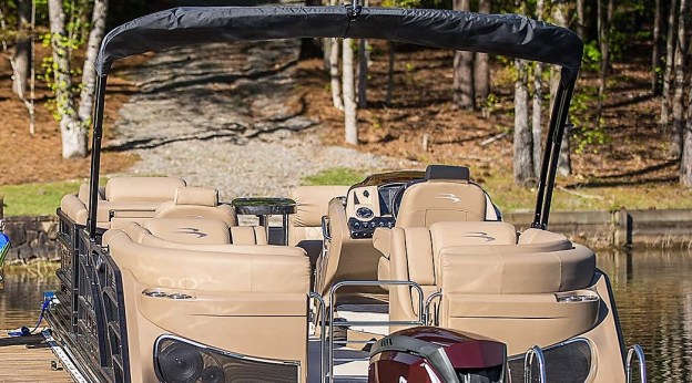 Pontoon-Boats-r5-Bennington-1920x1080